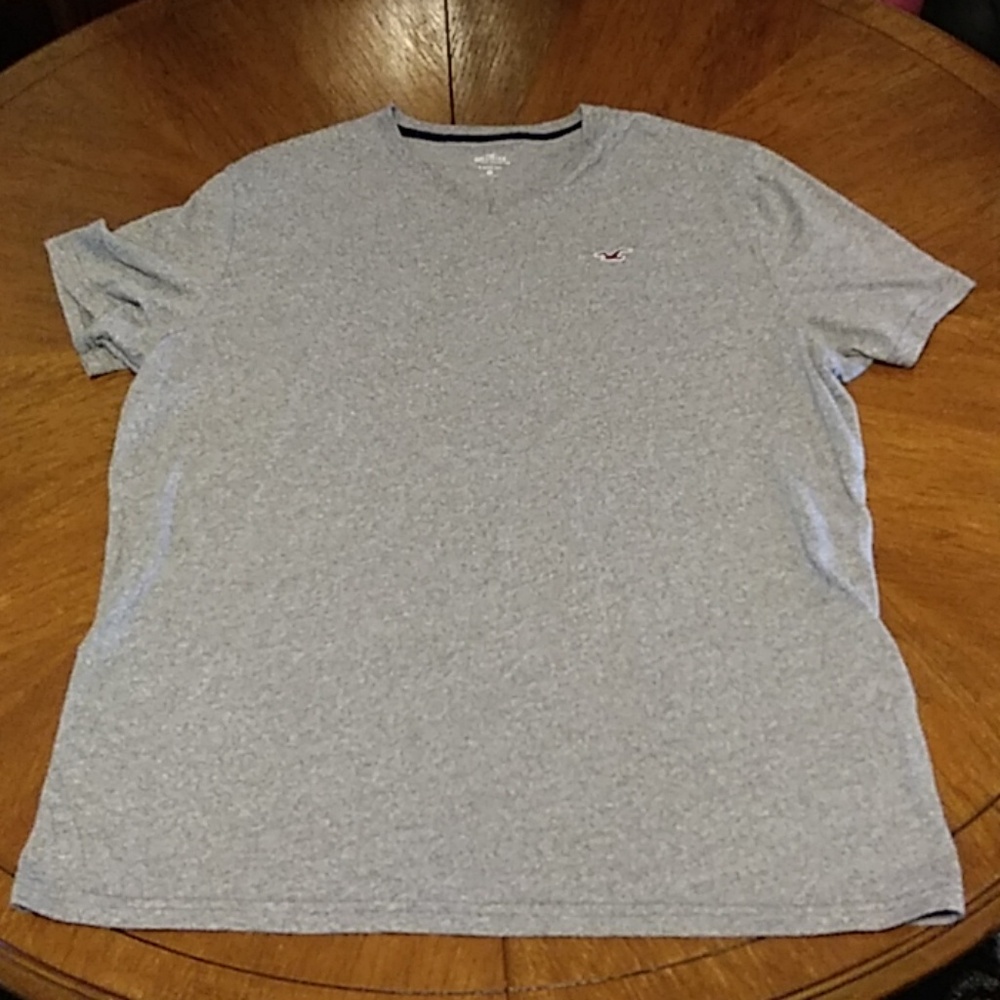 Nwt XXL Grey Hollister v neck